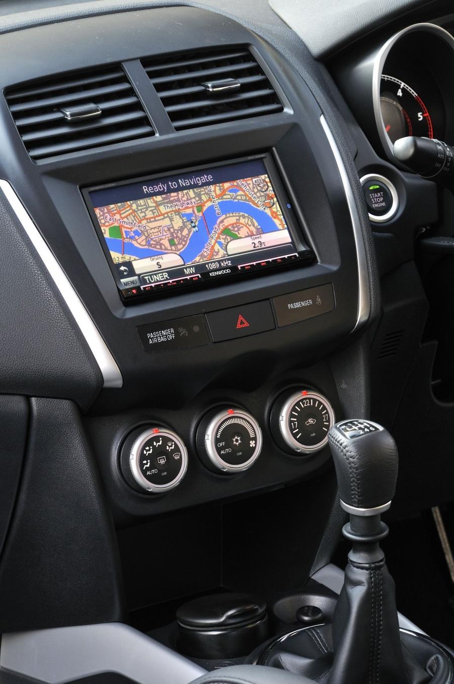  Mitsubishi ASX Black 2011 года  (UK) (фото 15 из 109)